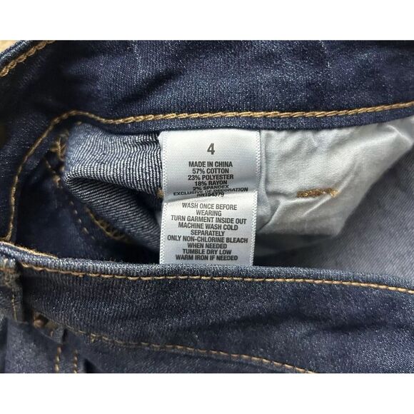 Aeropostale Midi Denim Shorts Women's Size 4 Blue Rolled Up Hem‎ NEW - Picture 4 of 10